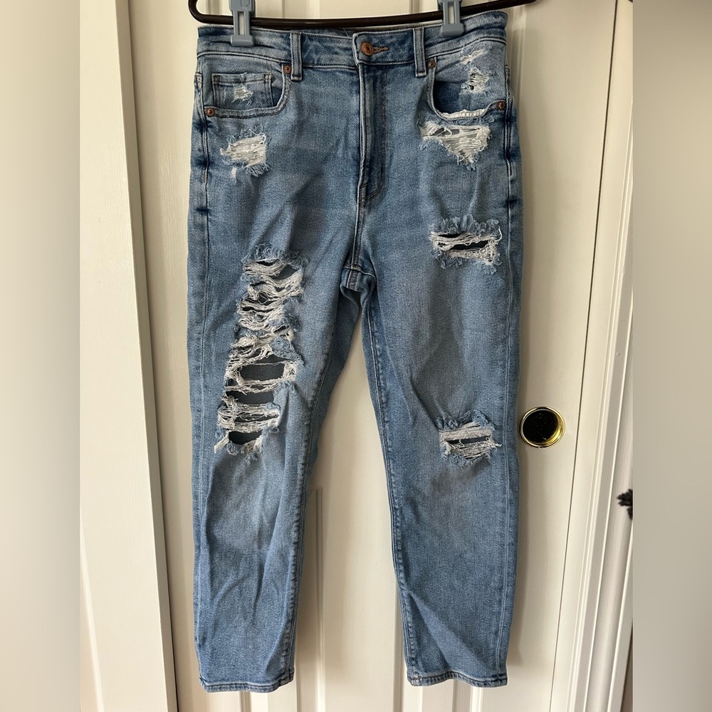 American Eagle Distressed Blue Jeans